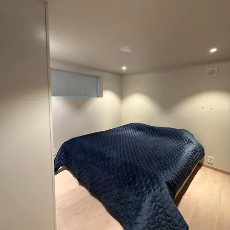 아파트 Centrally Located, Fully Furnished, Modern *